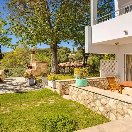 Costa Avithos Отель