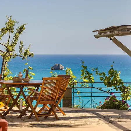Отель Costa Avithos