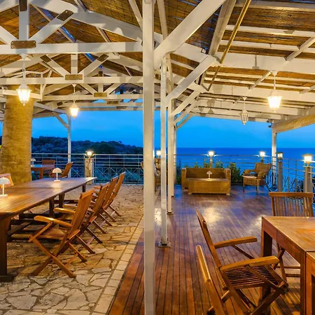 Costa Avithos Отель Свороната