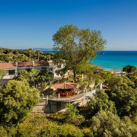 Costa Avithos Отель