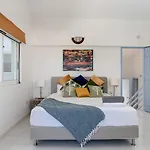 فندق Costa Avithos 4*