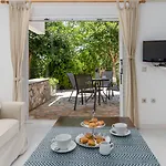 فندق Costa Avithos 4*