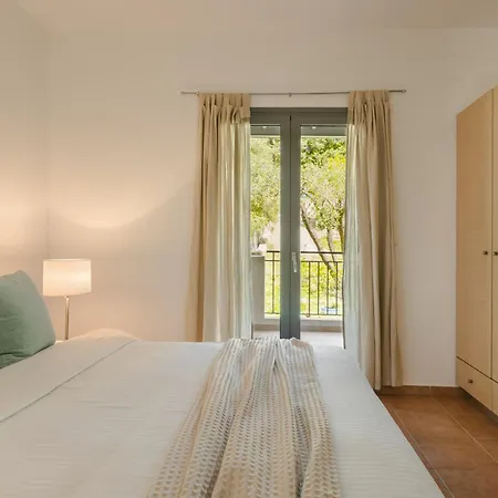 فندق Costa Avithos سفوروناتا