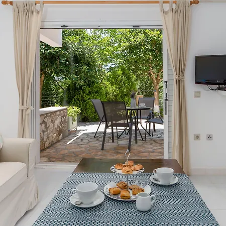 فندق Costa Avithos 4*