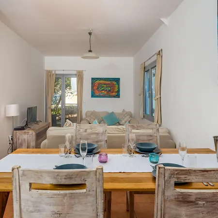 فندق Costa Avithos 4*