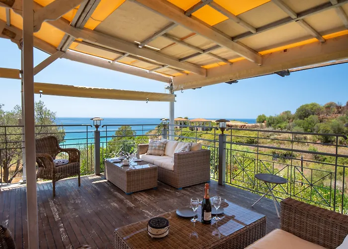 Costa Avithos Hotel Svoronata