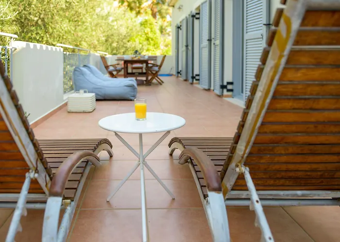 Hotel Costa Avithos Svoronata