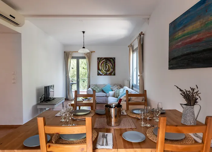 Costa Avithos Hotel 4*