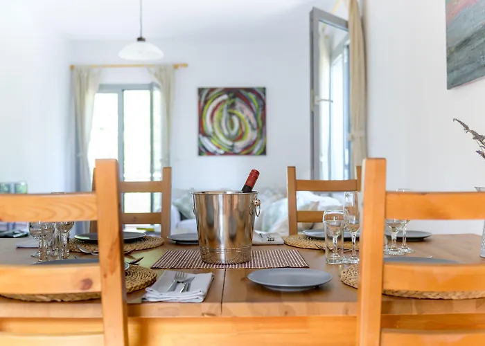 호텔 Costa Avithos