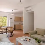 Costa Avithos Hotel Svoronata