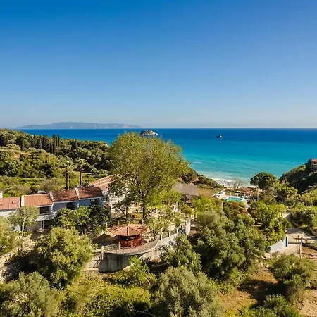 Costa Avithos Otel 4*