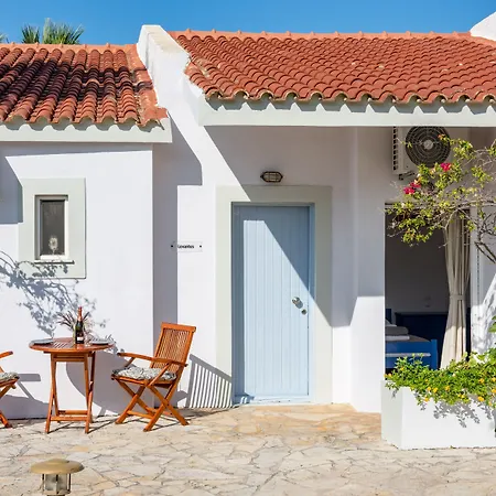 Costa Avithos Otel Svoronata