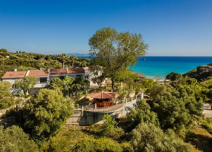 Costa Avithos Szálloda