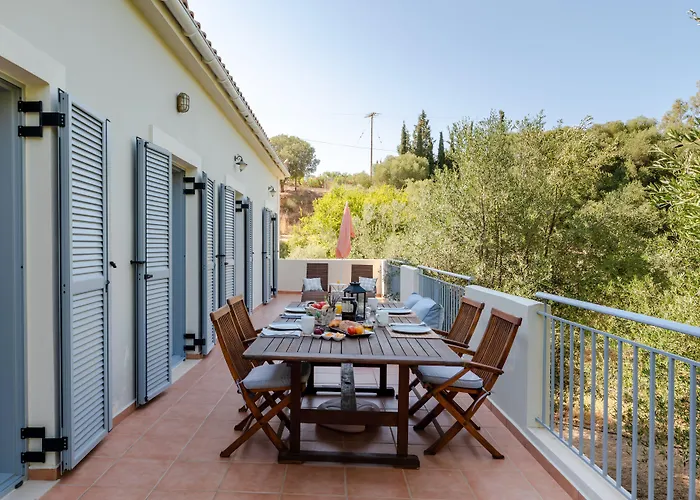 Szálloda Costa Avithos